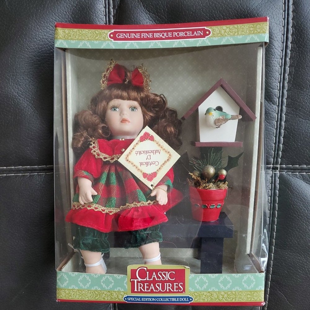 Classic Treasures - Birdhouse and Bench Special Edition Collectible Doll New